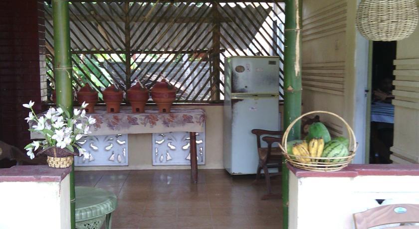 Yoho Mango House Hotel Negombo Room photo