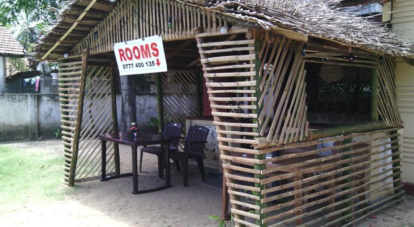 Yoho Mango House Hotel Negombo Room photo